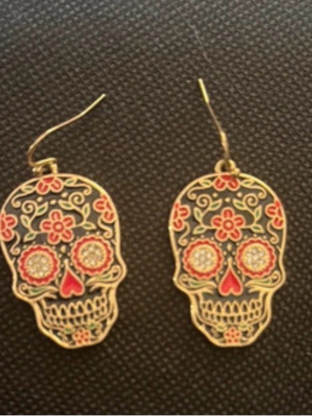 Source Unknown Gold-Tone Floral Sugar Skull Earrings with Red Accents